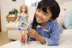 Barbie Fashionista Doll Yellow Blue Floral (Ds)
