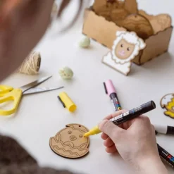 Crateit Mal Selv: Paskekassen, 9 Figurer