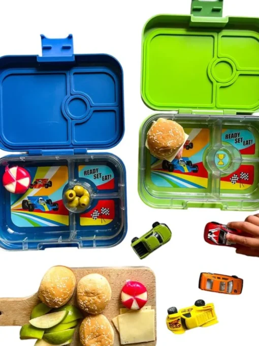 Yumbox Panino 4 Rum, Blue/Race Cars